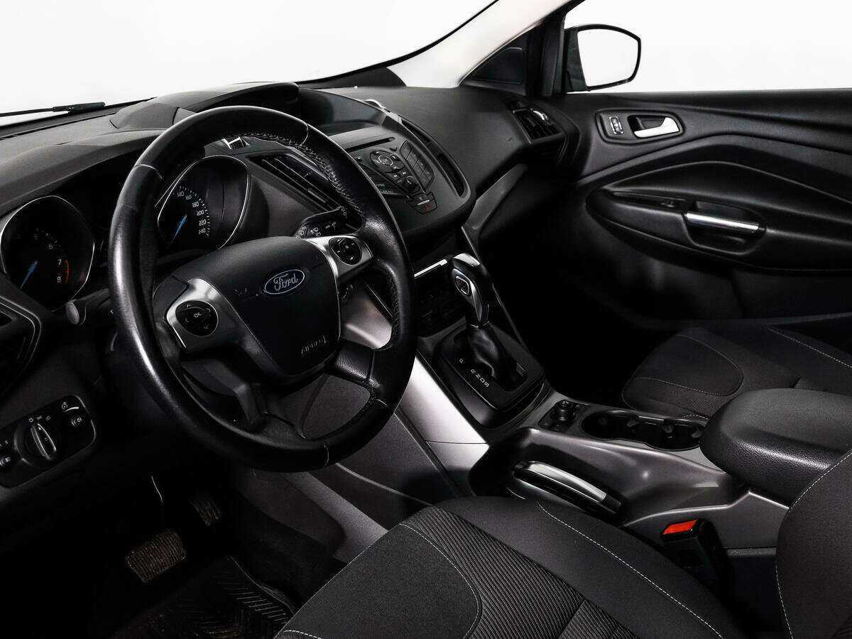 Б/У Форд Куга 2016 года. Фото: #8