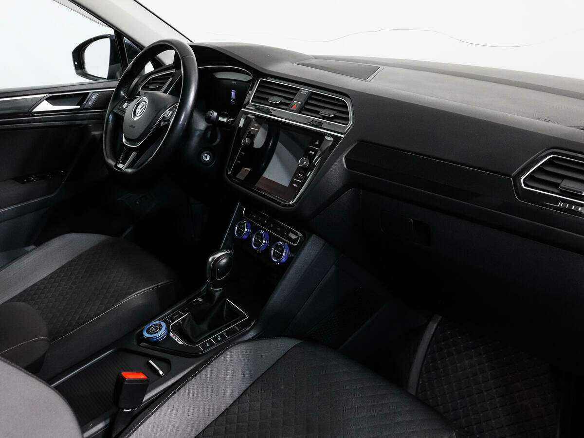 Б/У Фольксваген Тигуан 2017 года. Фото: #8