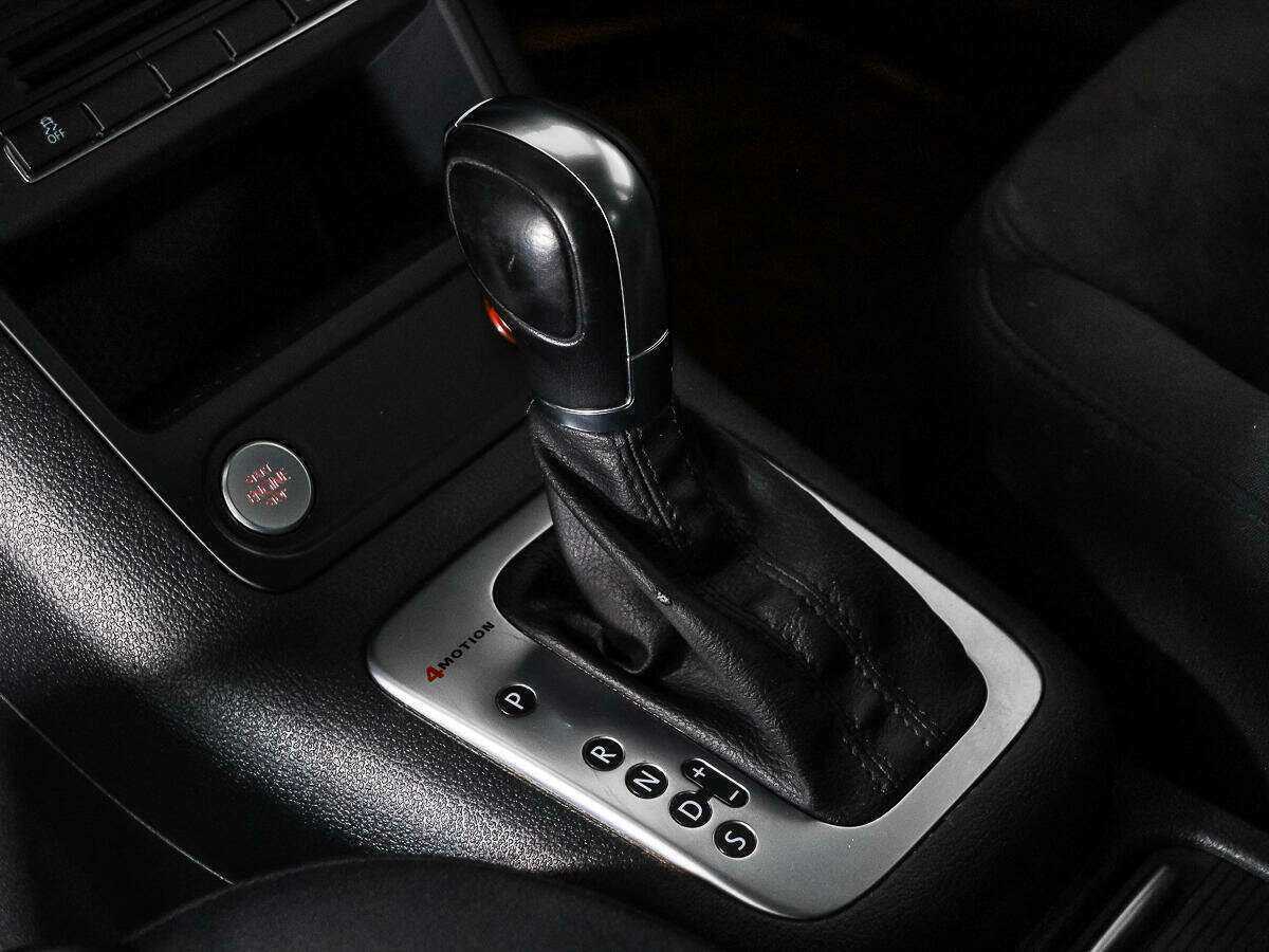 Б/У Фольксваген Тигуан 2015 года. Фото: #9