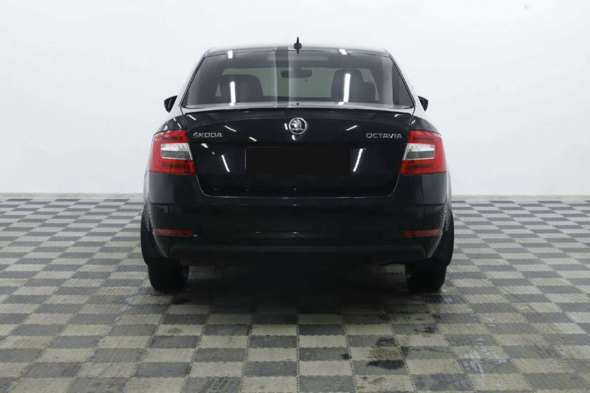 Б/У Шкода Октавия 2019 года. Фото: #5