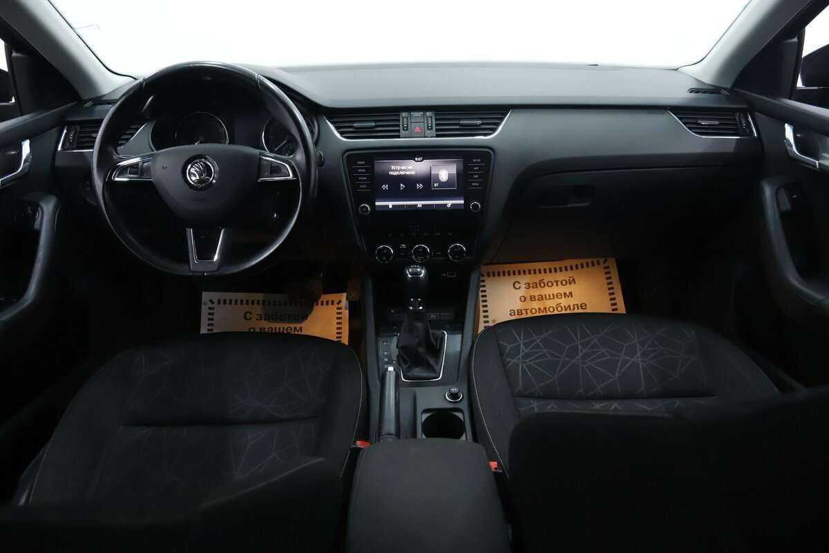 Б/У Шкода Октавия 2019 года. Фото: #8