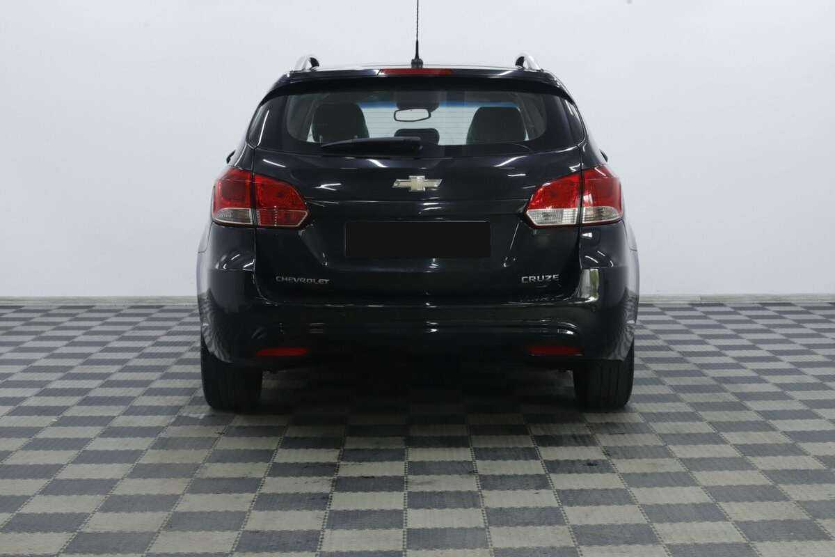 Б/У Шевроле Круз 2015 года. Фото: #4