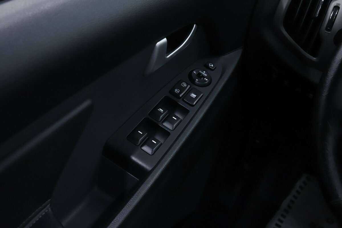 Б/У Киа Спортейдж 2015 года. Фото: #12