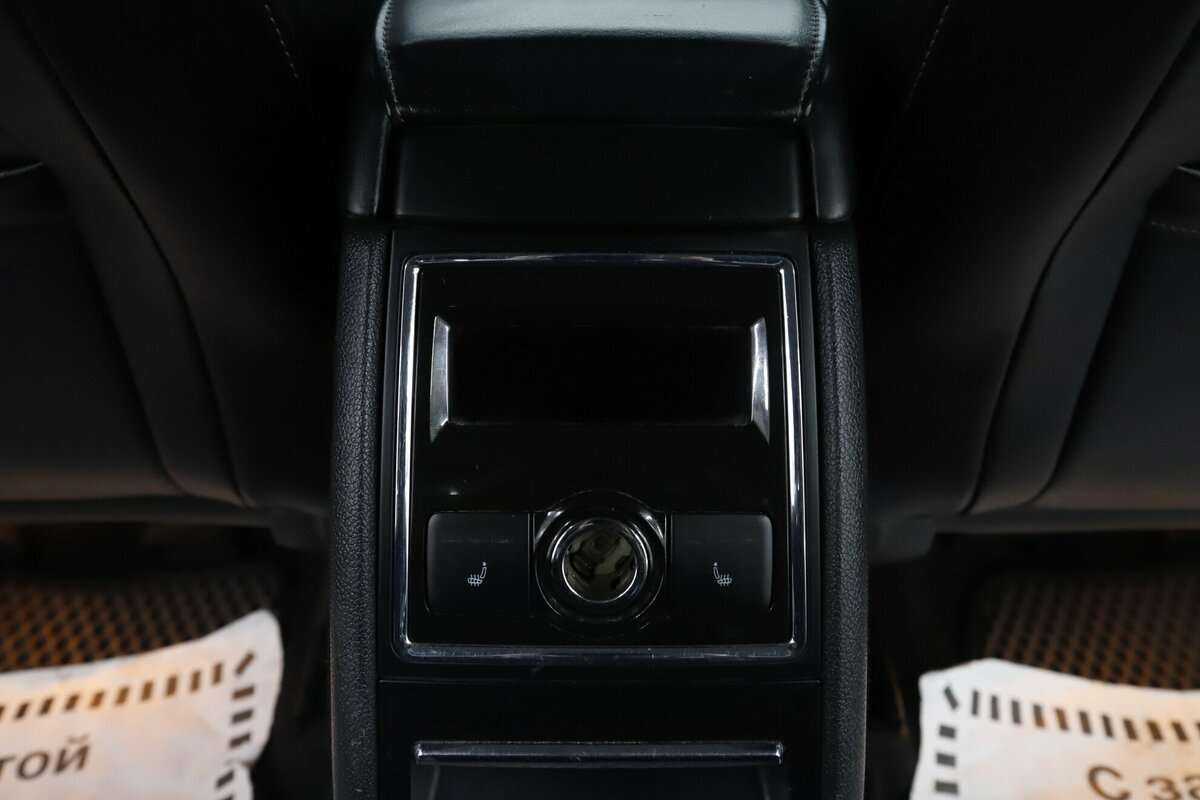 Skoda Superb 2013 года с пробегом. Фото: #20