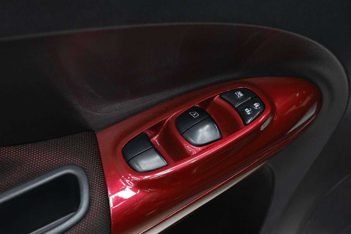 Nissan Juke 2012 года с пробегом. Фото: #16