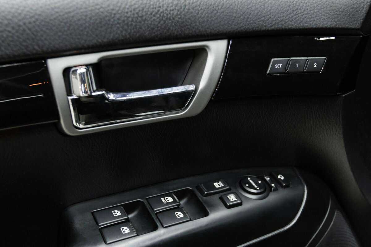 Kia Mohave 2012 года с пробегом. Фото: #6