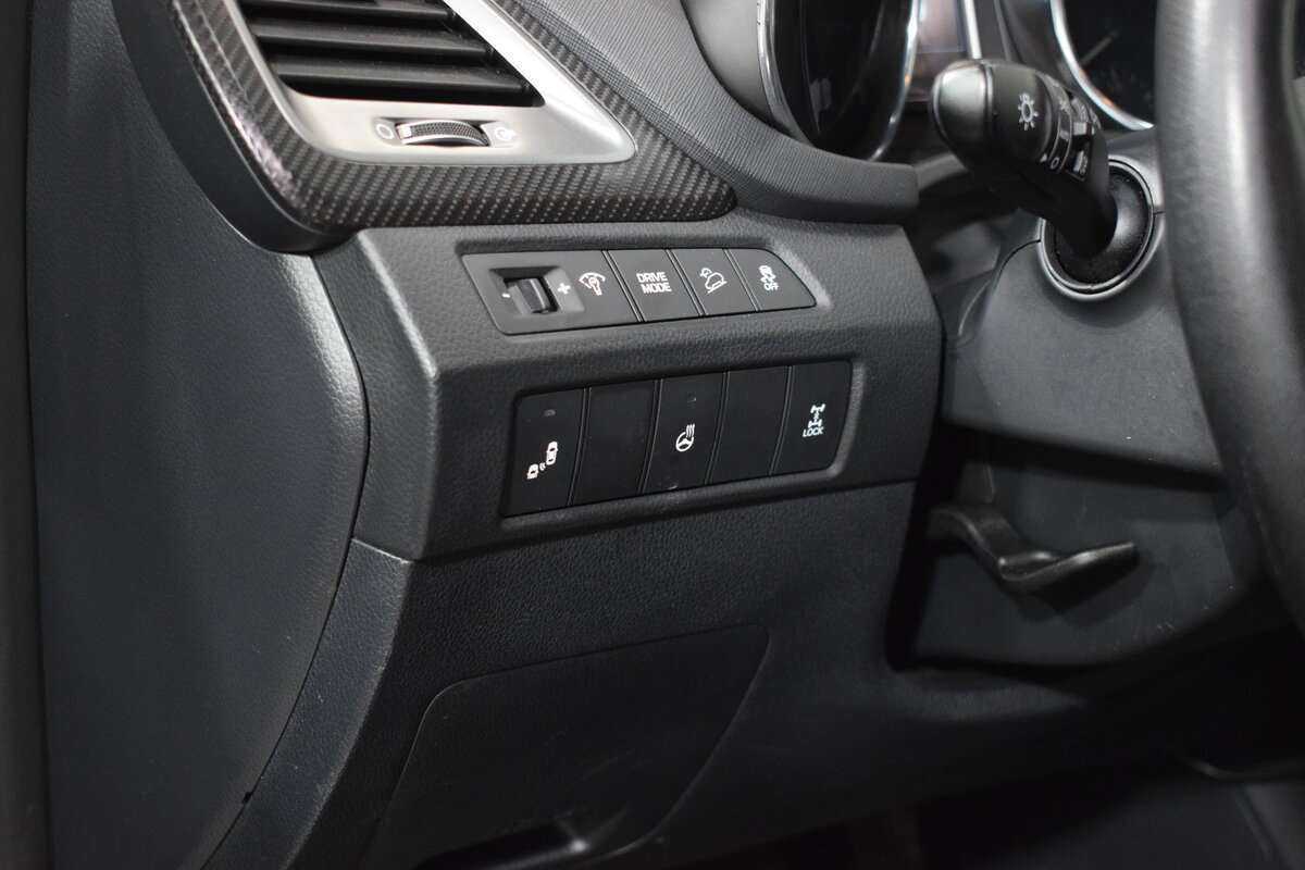 Б/У Хендай Санта Фе 2016 года. Фото: #16