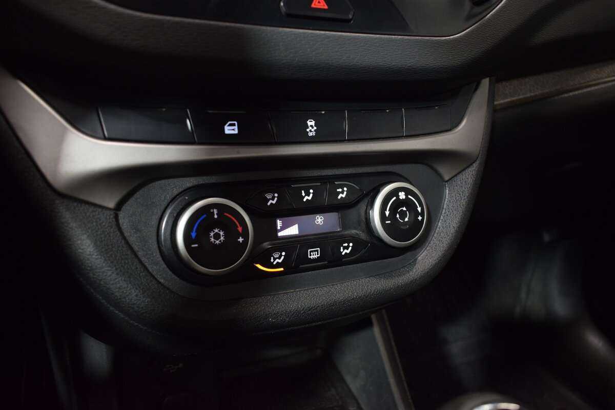 Lada (ВАЗ) Vesta 2016 года с пробегом. Фото: #15