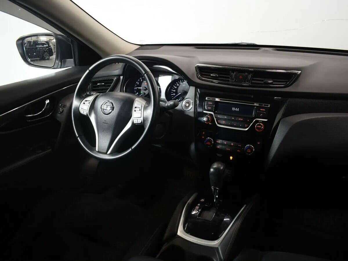 Б/У Ниссан Икс-Трейл 2017 года. Фото: #9