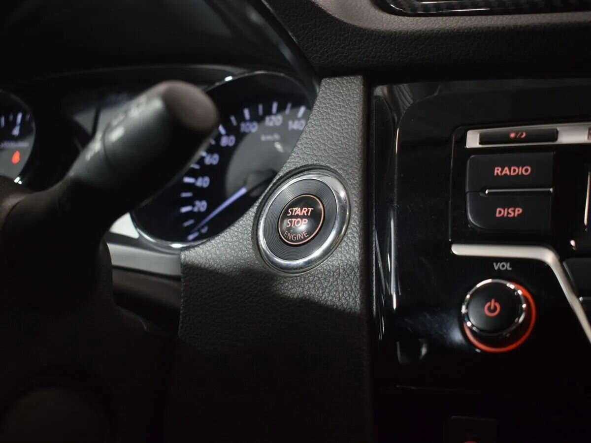 Б/У Ниссан Икс-Трейл 2017 года. Фото: #11