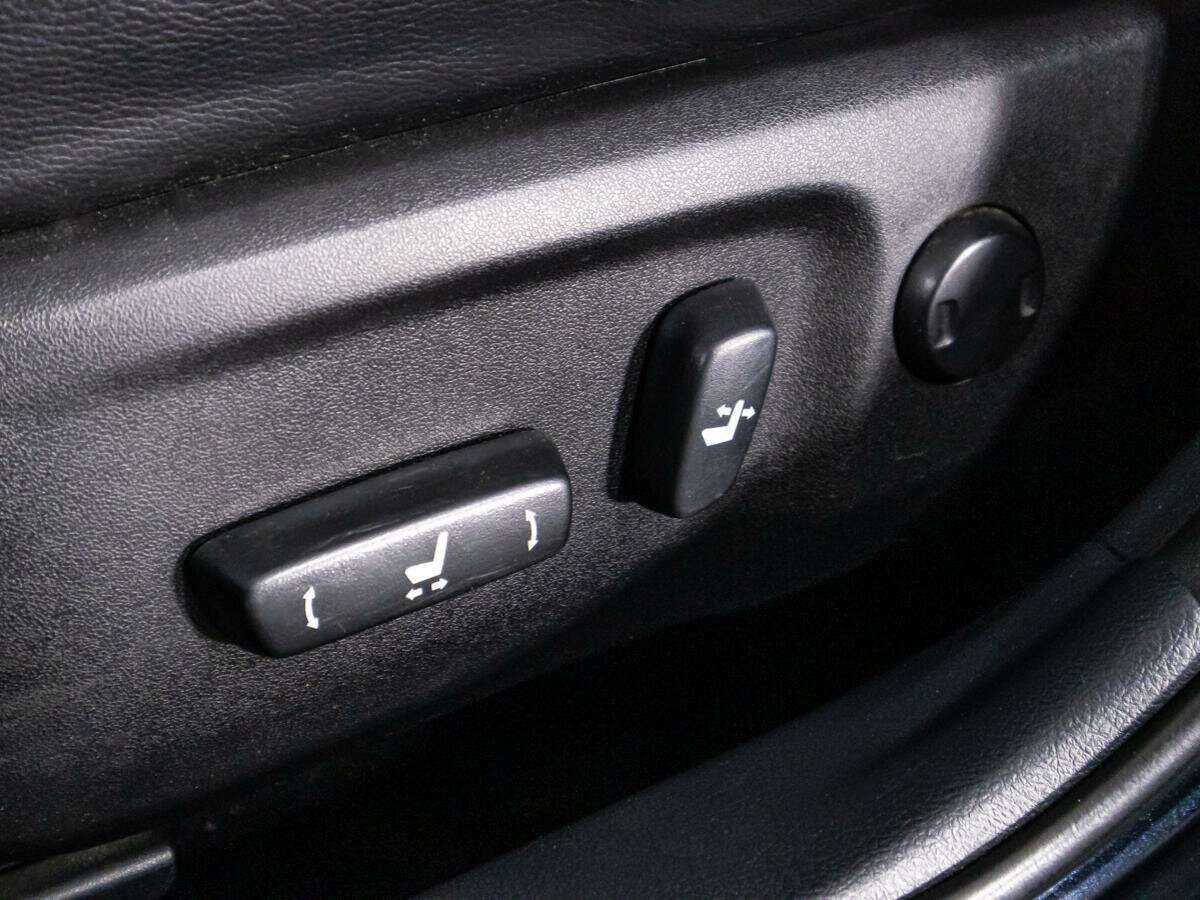 Б/У Тойота Камри 2013 года. Фото: #14