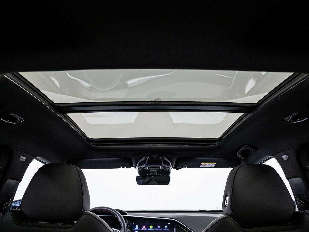 Geely Tugella 2022 года с пробегом. Фото: #22