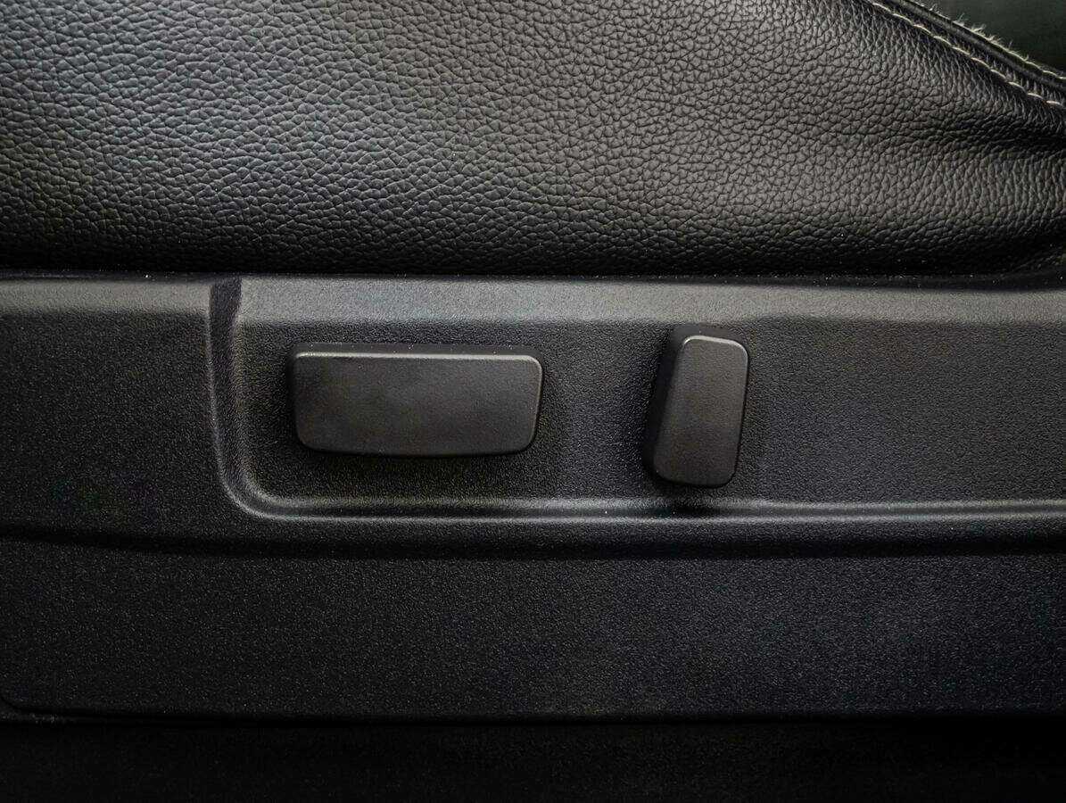 Б/У Митсубиши Оутлэндер 2017 года. Фото: #14