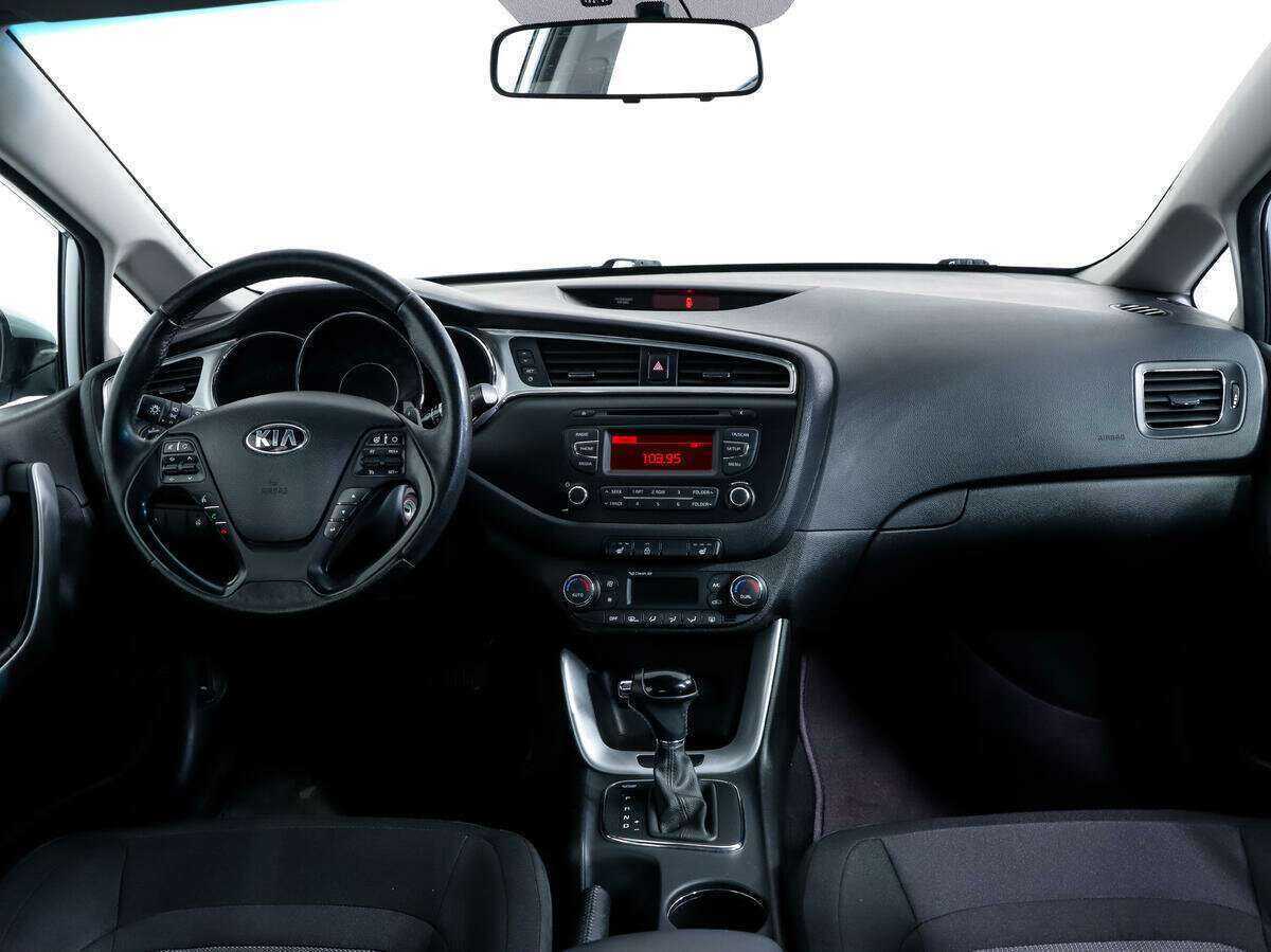 Б/У Киа Сид 2017 года. Фото: #9