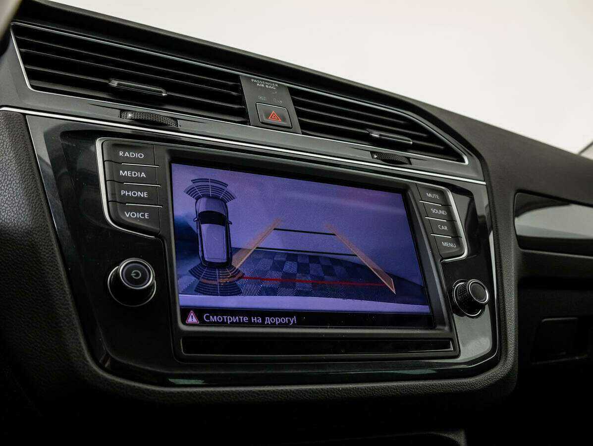 Б/У Фольксваген Тигуан 2017 года. Фото: #16