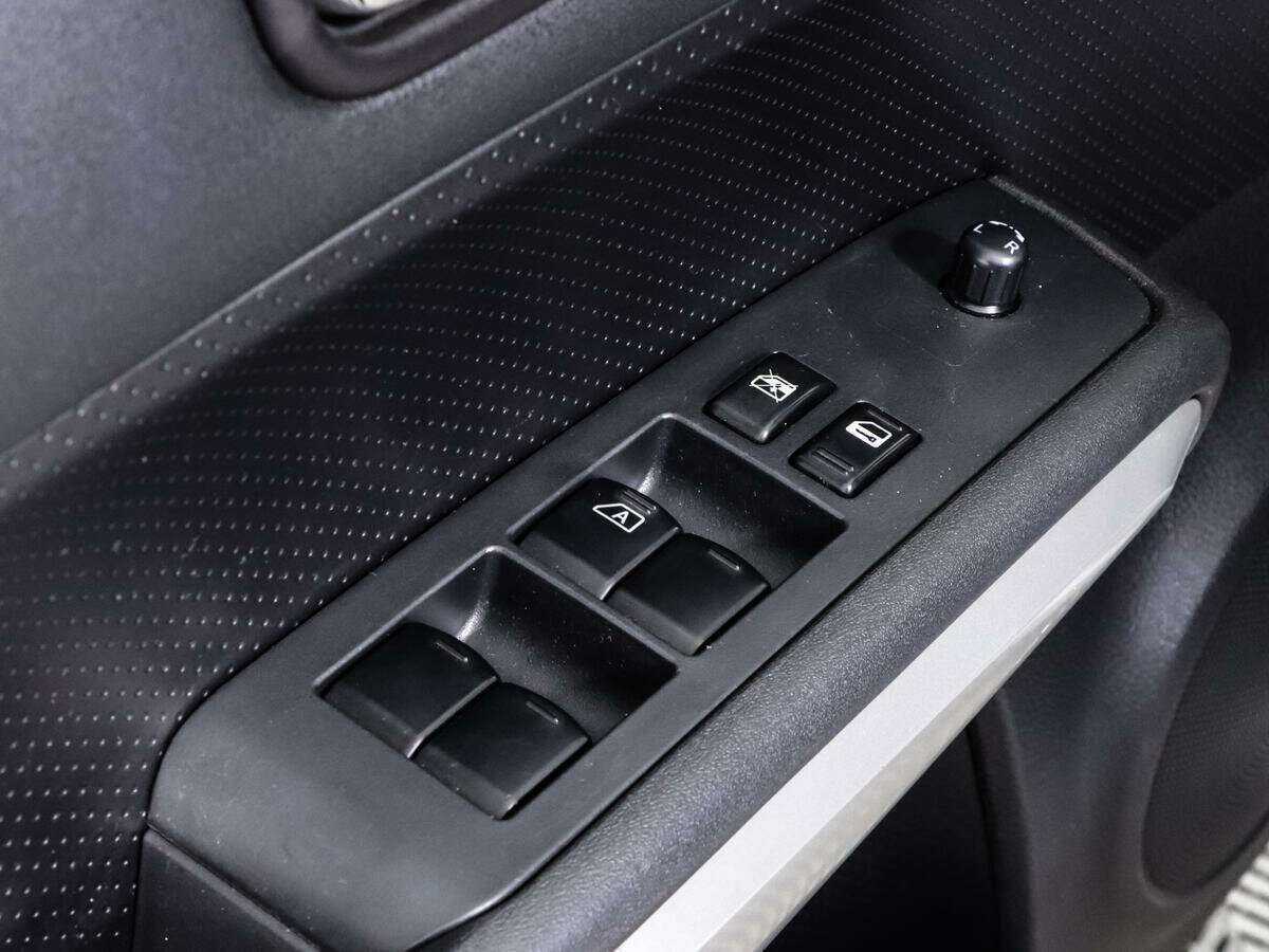 Б/У Ниссан Икс-Трейл 2012 года. Фото: #14