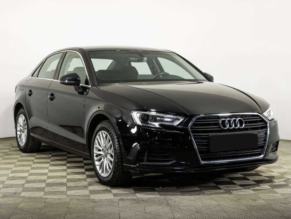 Audi A3 2018 года с пробегом. Фото: #2