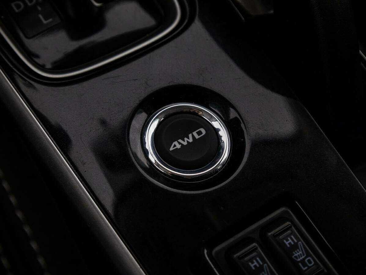 Б/У Митсубиши Оутлэндер 2018 года. Фото: #19