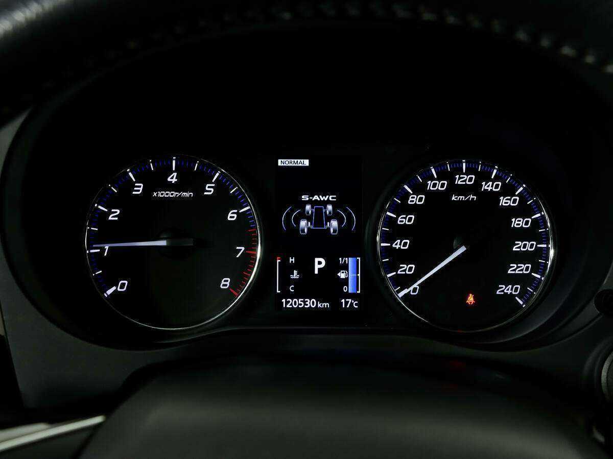 Б/У Митсубиши Оутлэндер 2019 года. Фото: #14