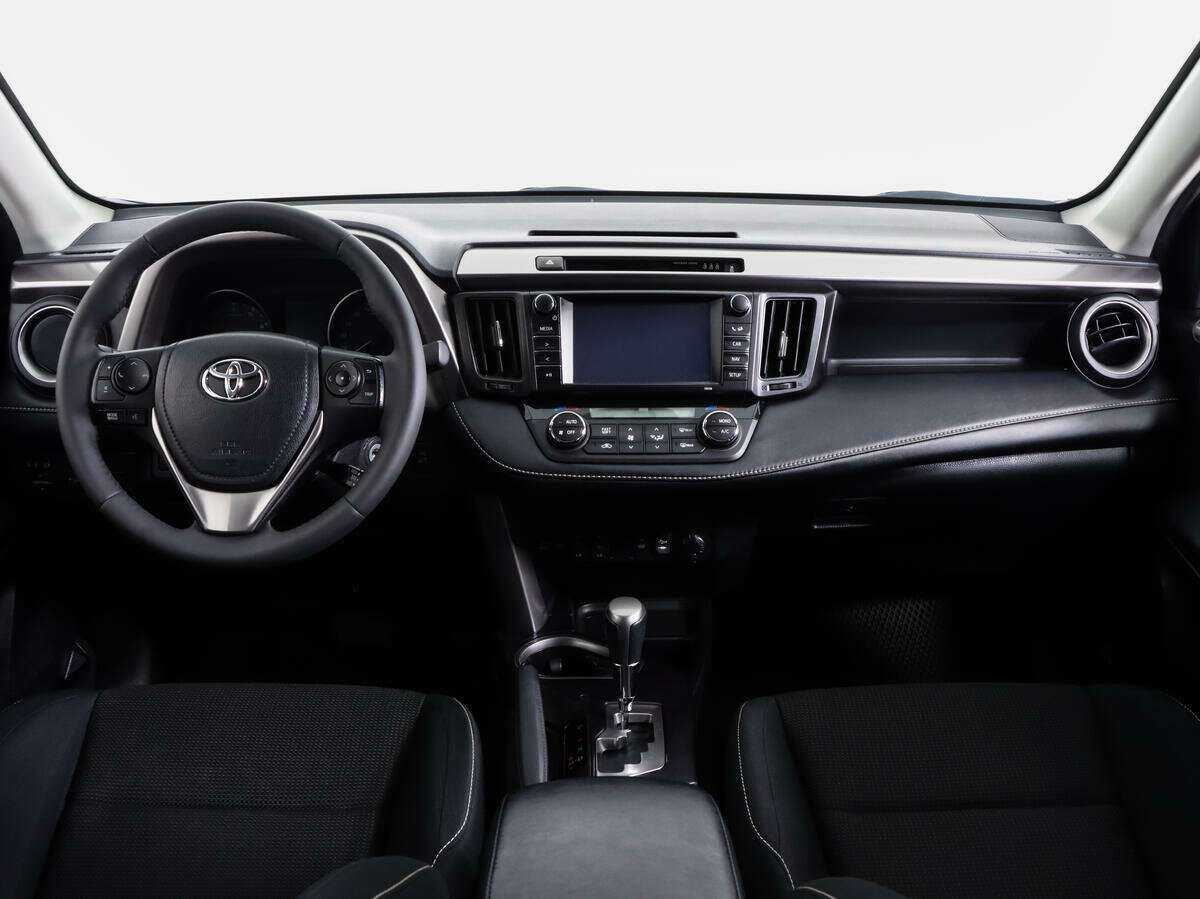 Б/У Тойота Рав4 2017 года. Фото: #7