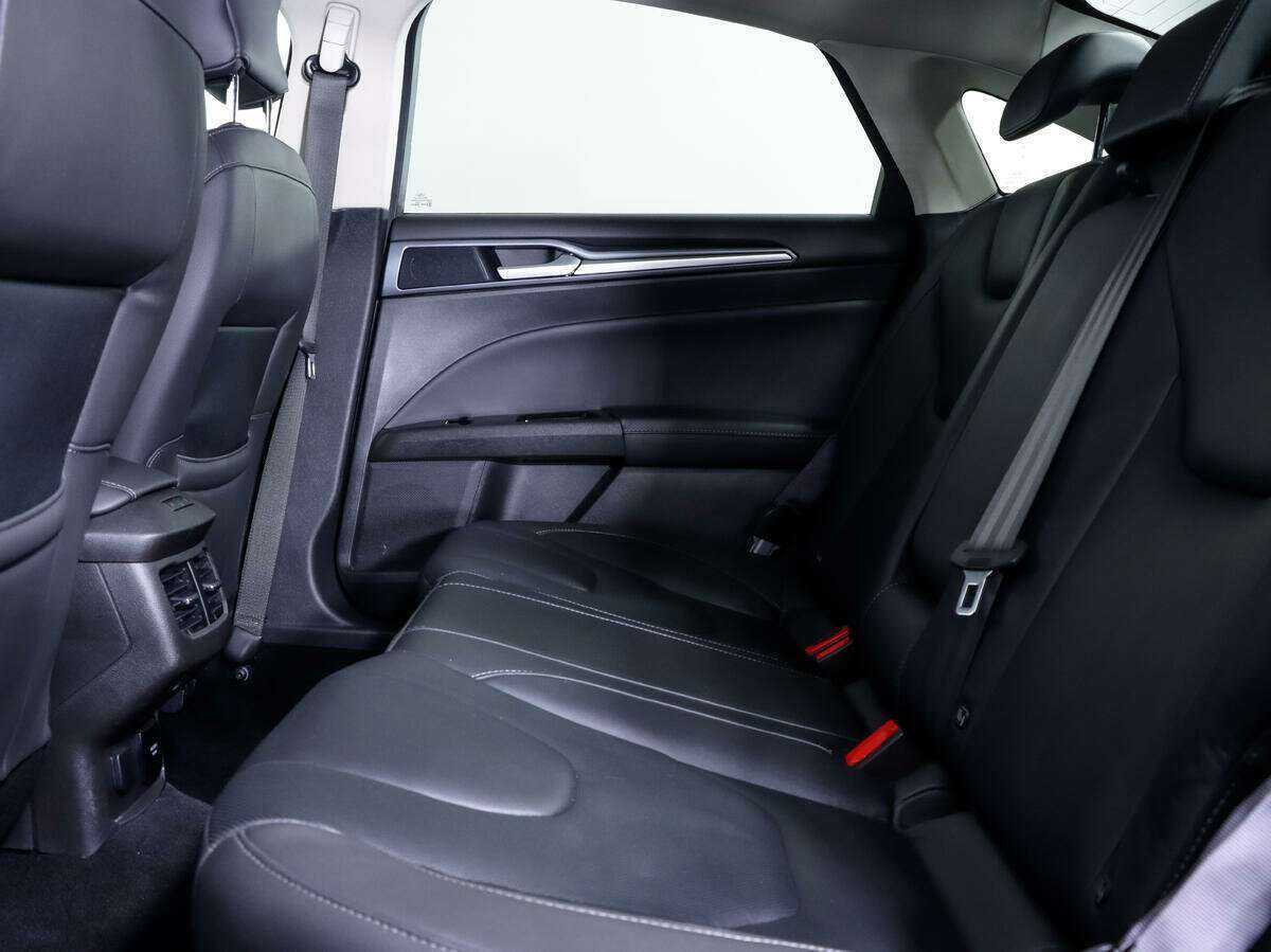 Б/У Форд Мондео 2019 года. Фото: #10