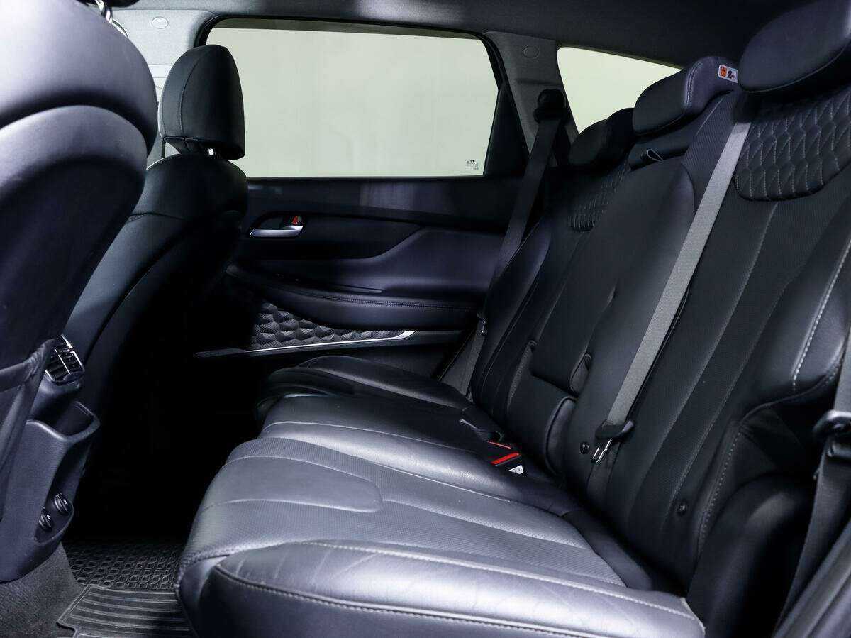 Hyundai Santa Fe 2018 года с пробегом. Фото: #10