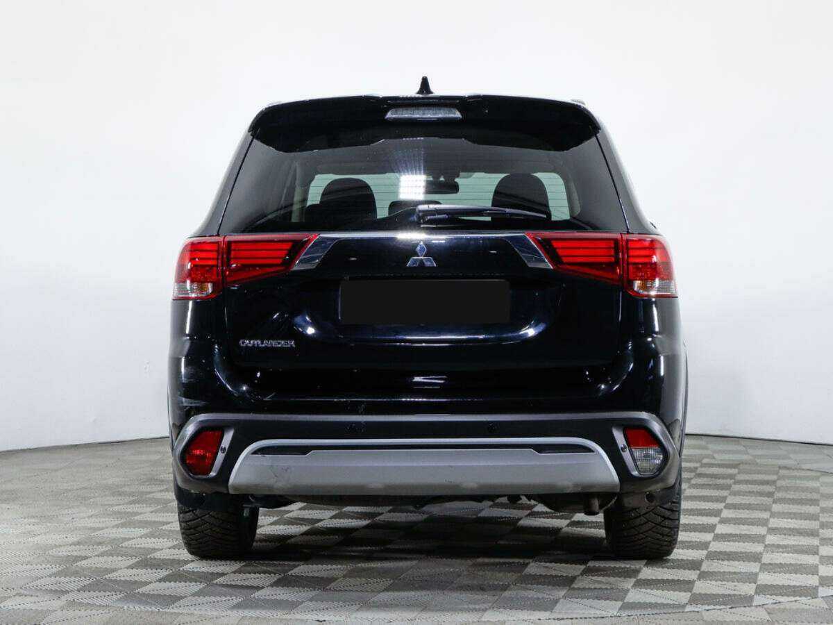 Mitsubishi Outlander 2021 года с пробегом. Фото: #5