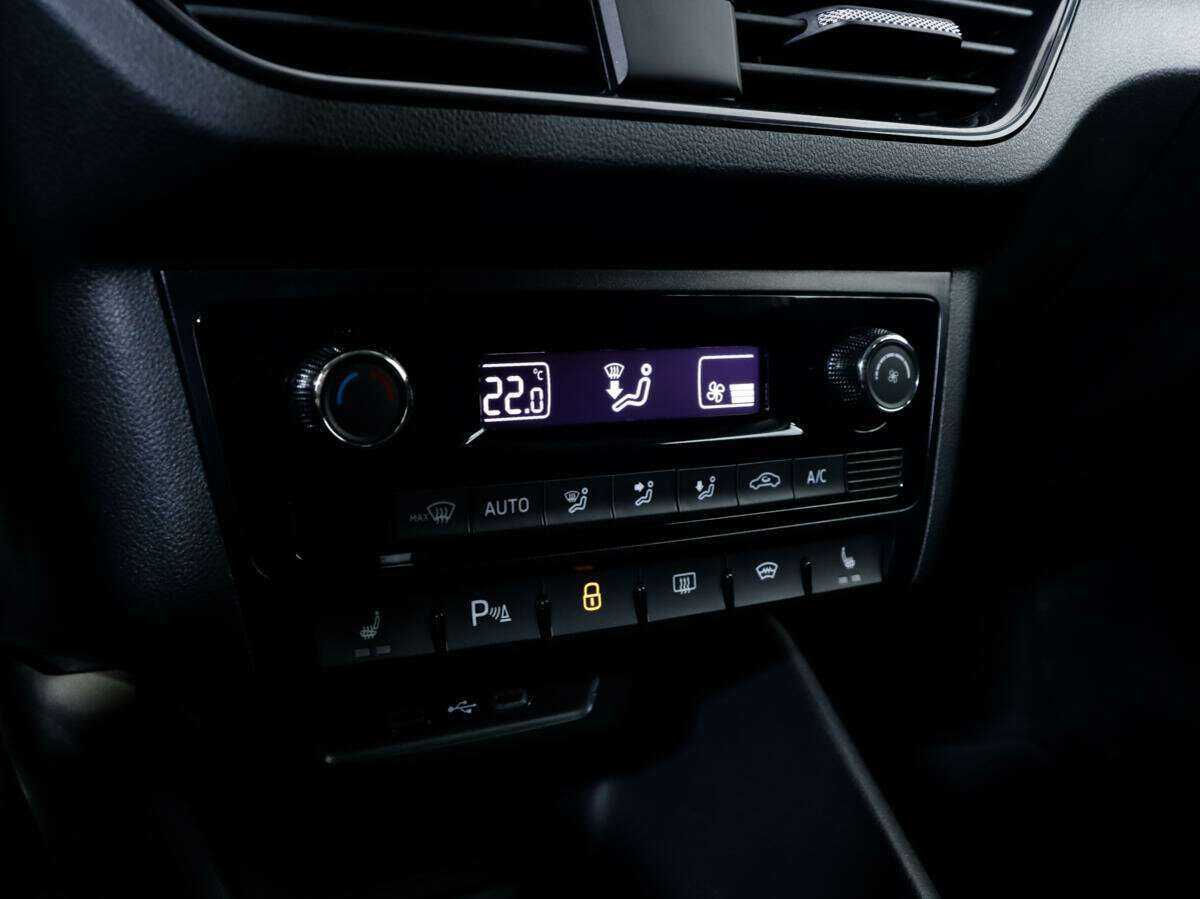 Б/У Фольксваген Поло 2020 года. Фото: #10