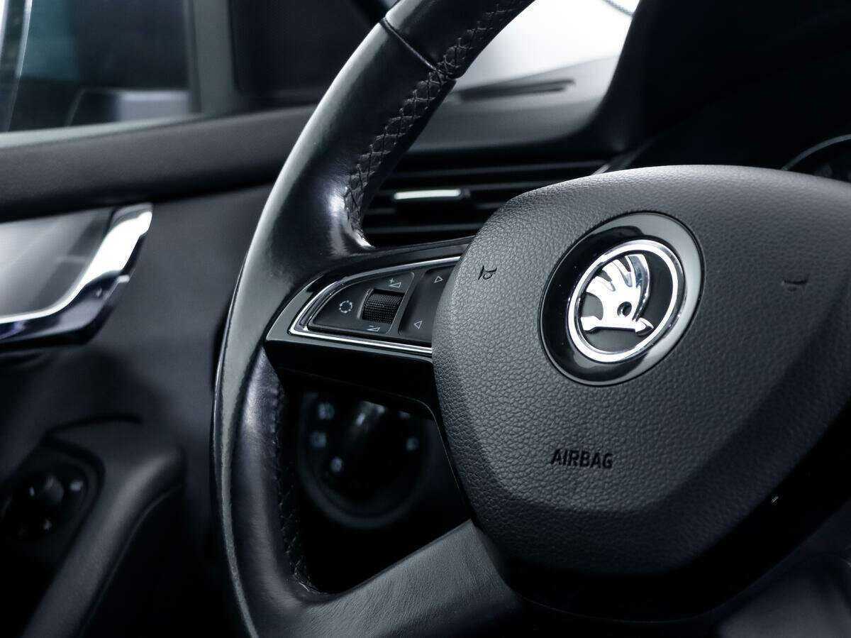 Б/У Шкода Октавия 2015 года. Фото: #16