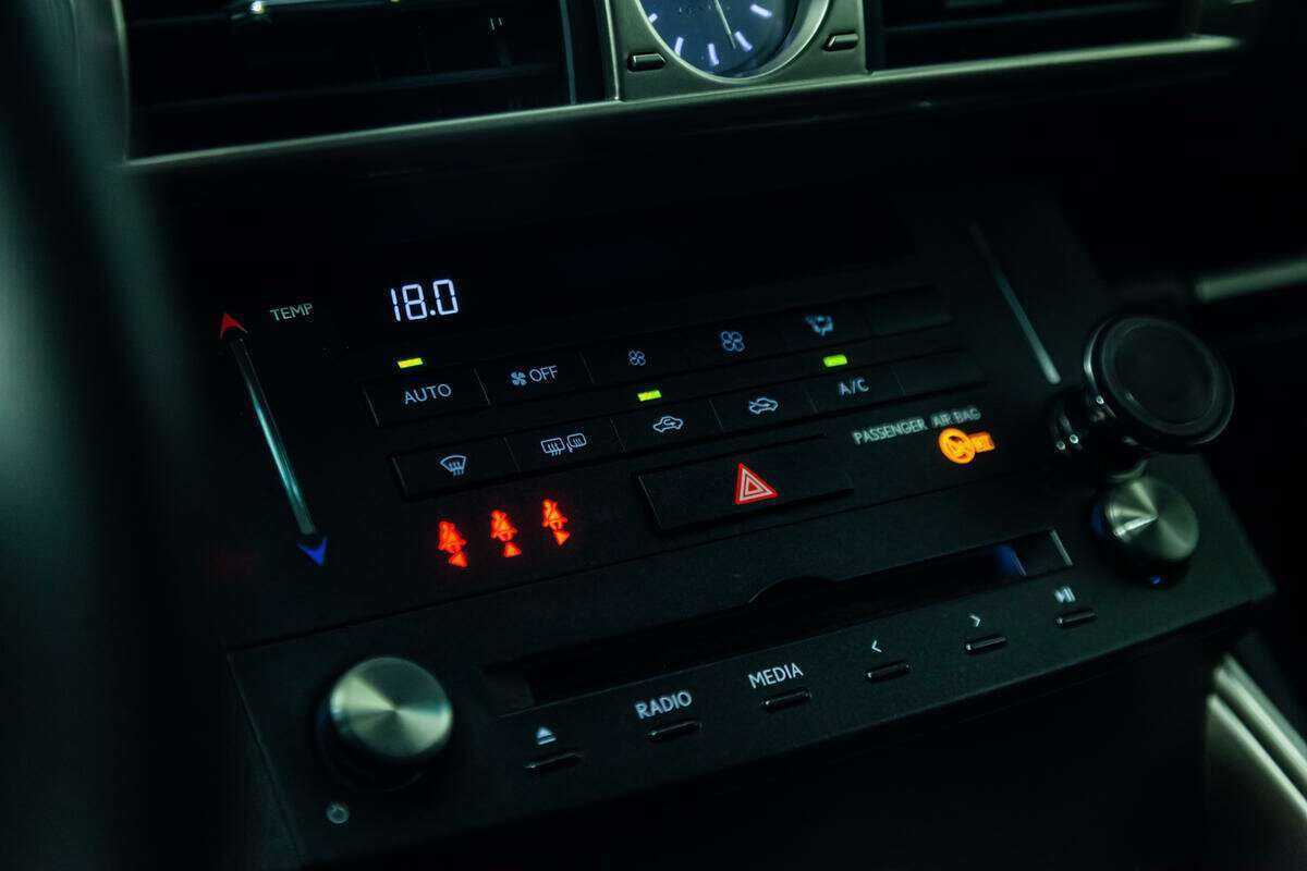 Lexus IS 2014 года с пробегом. Фото: #18