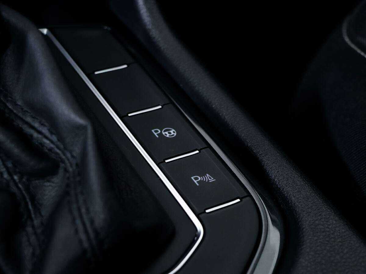 Б/У Фольксваген Тигуан 2018 года. Фото: #12