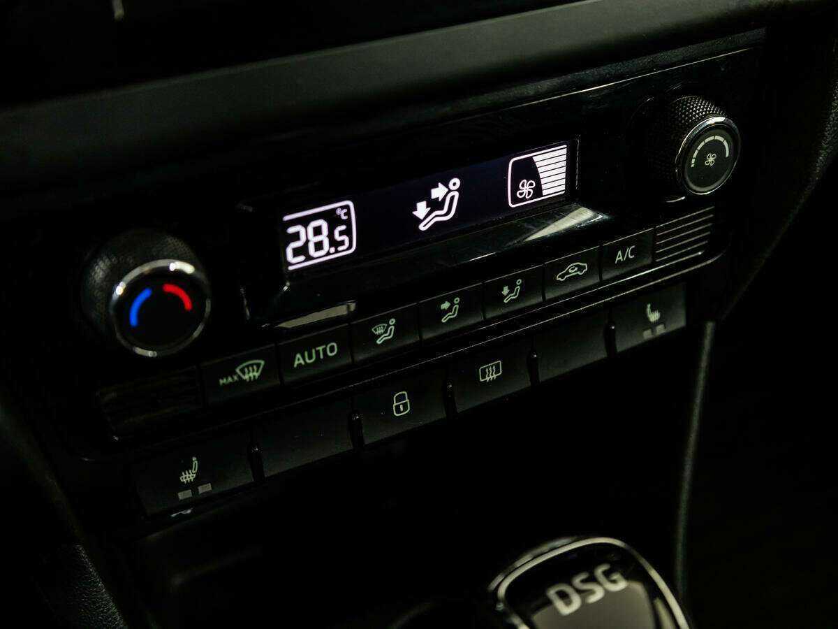 Б/У Шкода Рапид 2017 года. Фото: #17