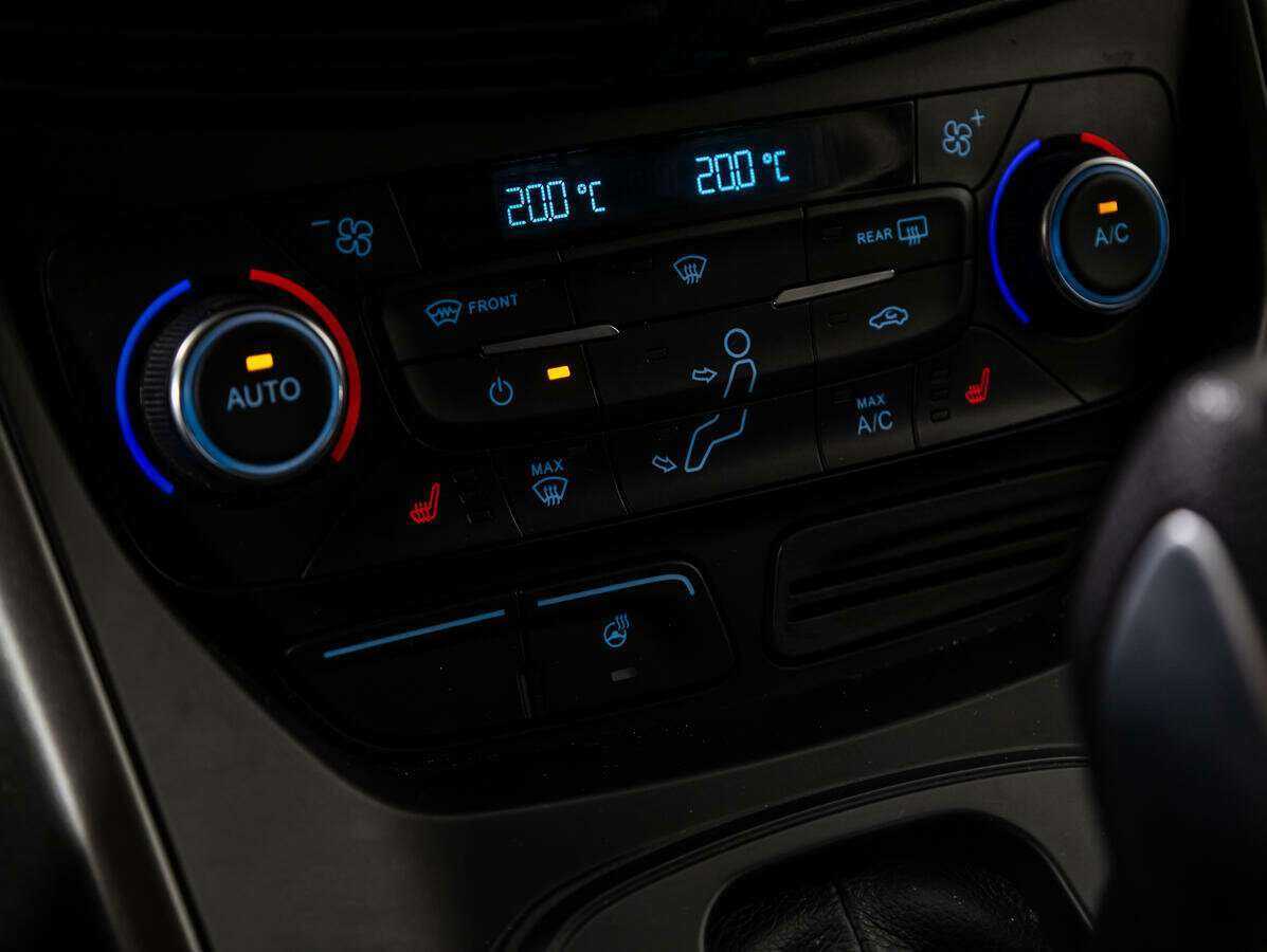 Б/У Форд Куга 2018 года. Фото: #14