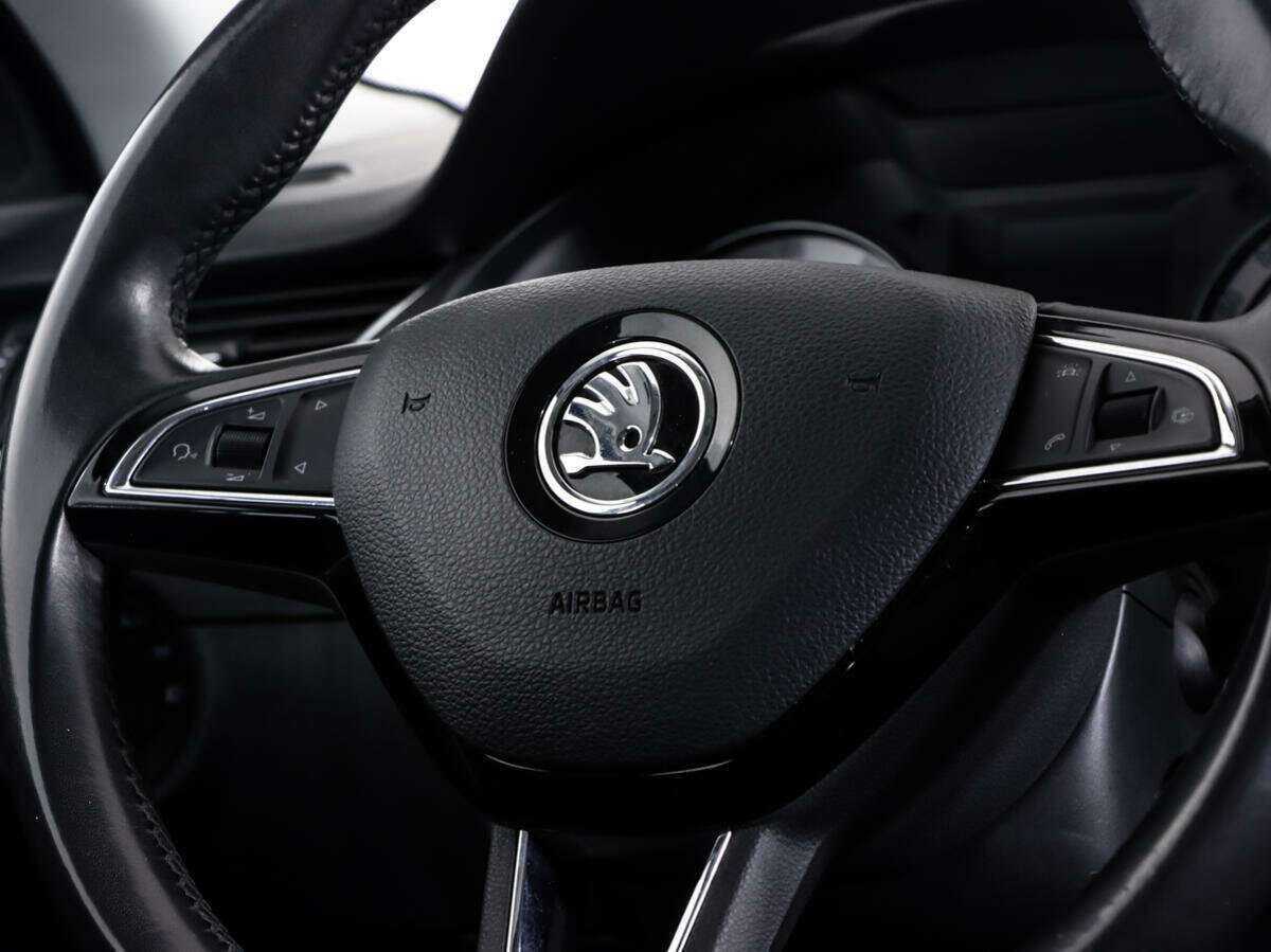 Б/У Шкода Октавия 2017 года. Фото: #8