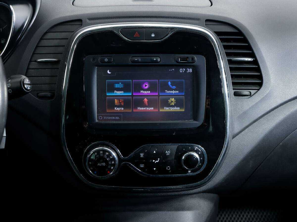 Б/У Рено Каптюр 2017 года. Фото: #11