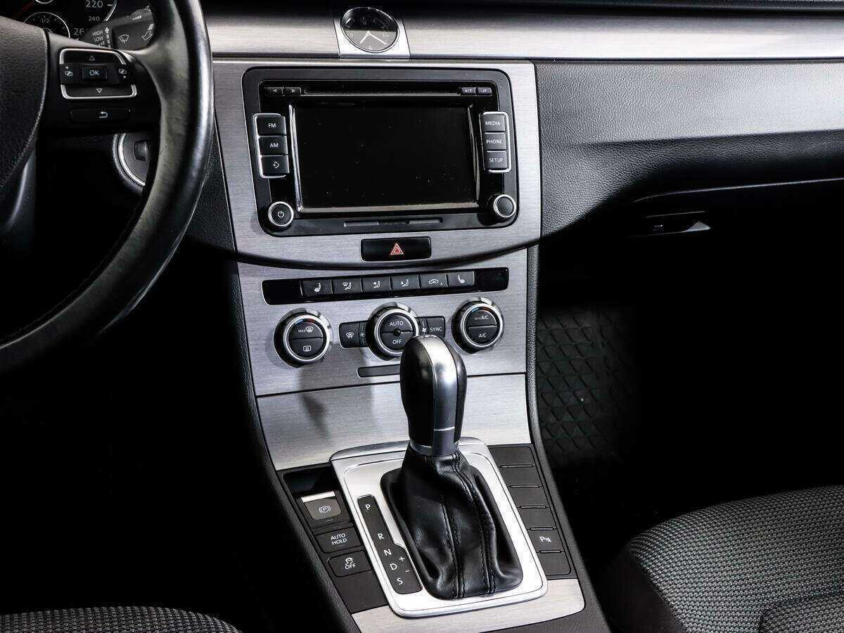 Б/У Фольксваген Пассат 2014 года. Фото: #10