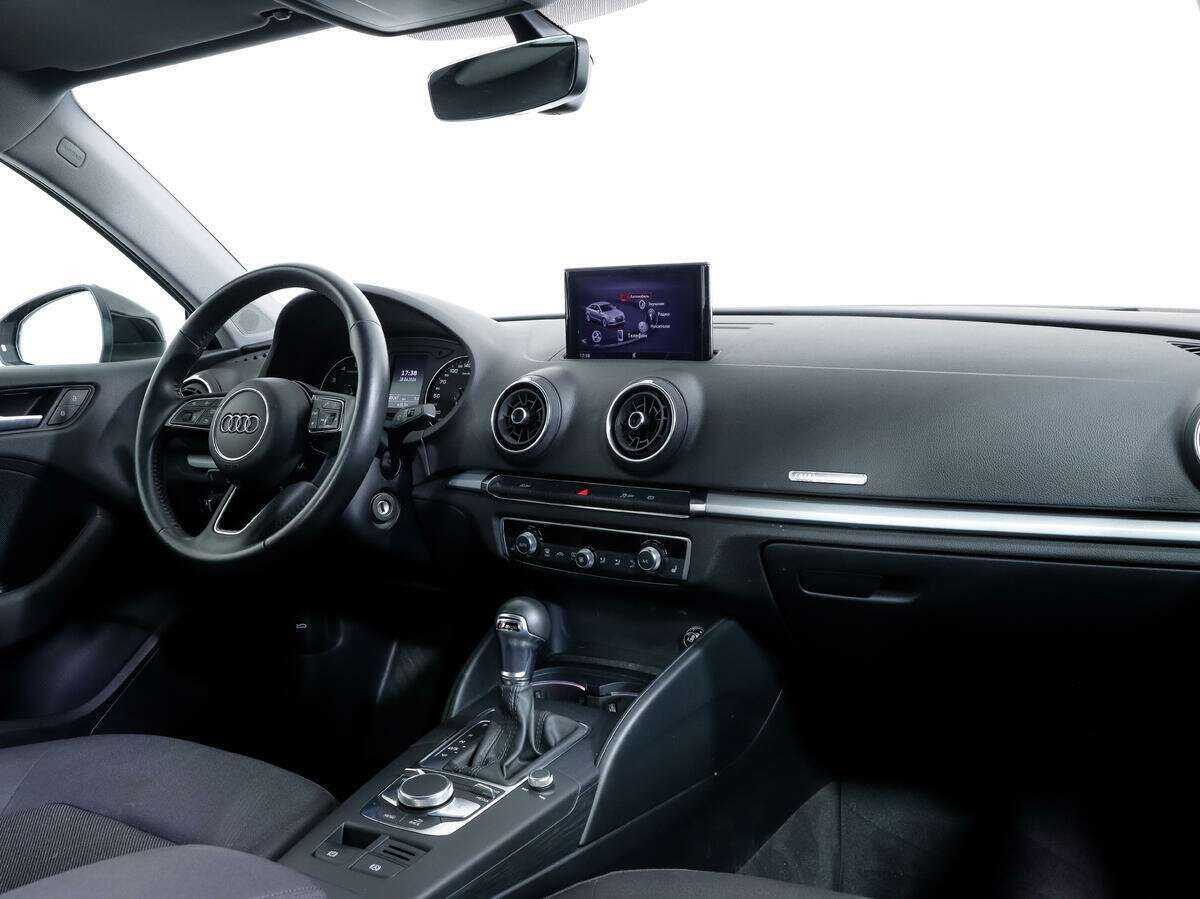 Audi A3 2020 года с пробегом. Фото: #8