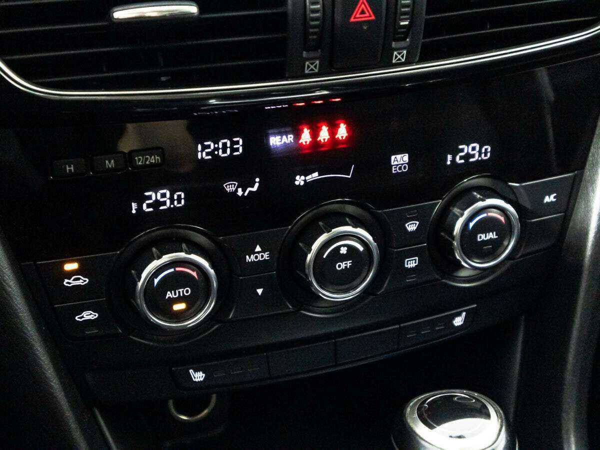 Б/У Мазда 6 2014 года. Фото: #14