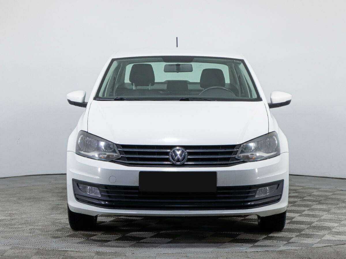 Б/У Фольксваген Поло 2016 года. Фото: #1