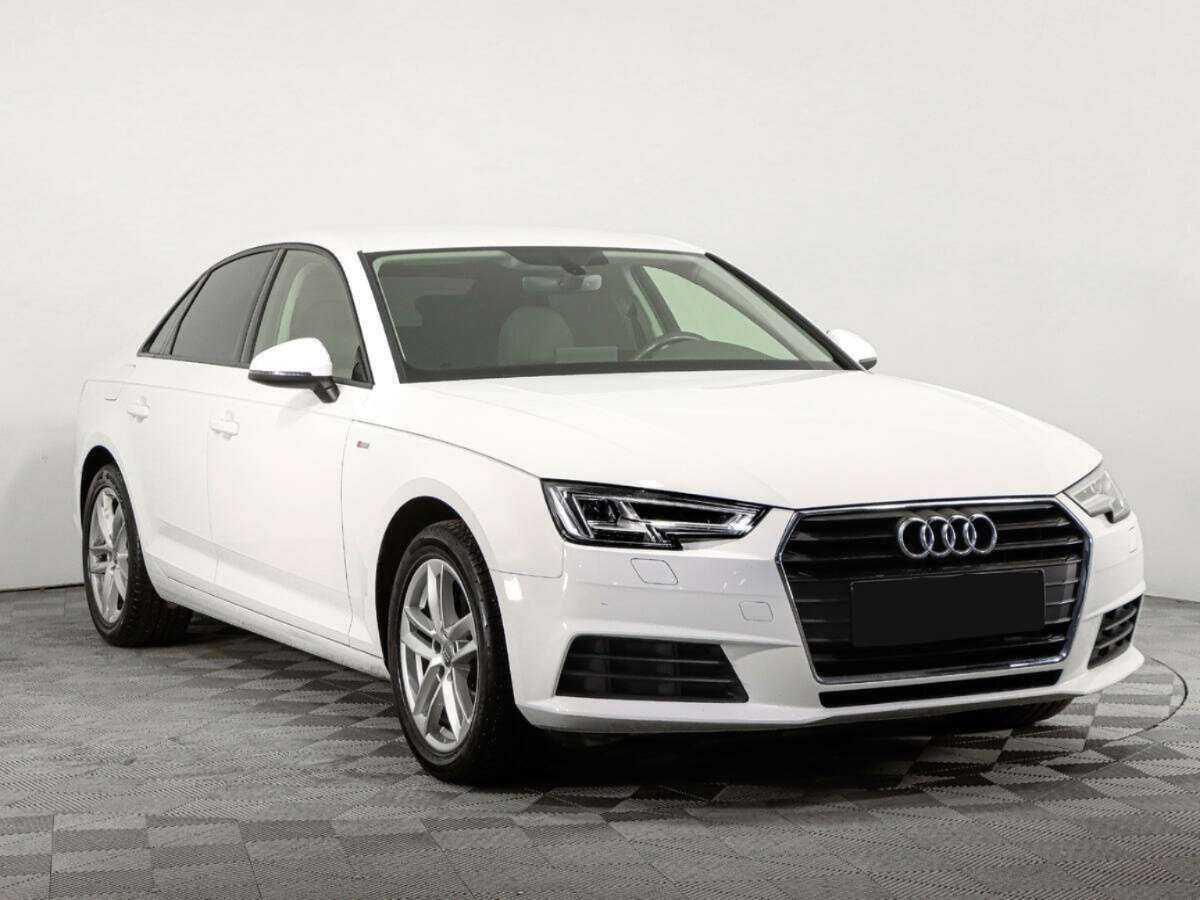 Audi A4 2019 года с пробегом. Фото: #2