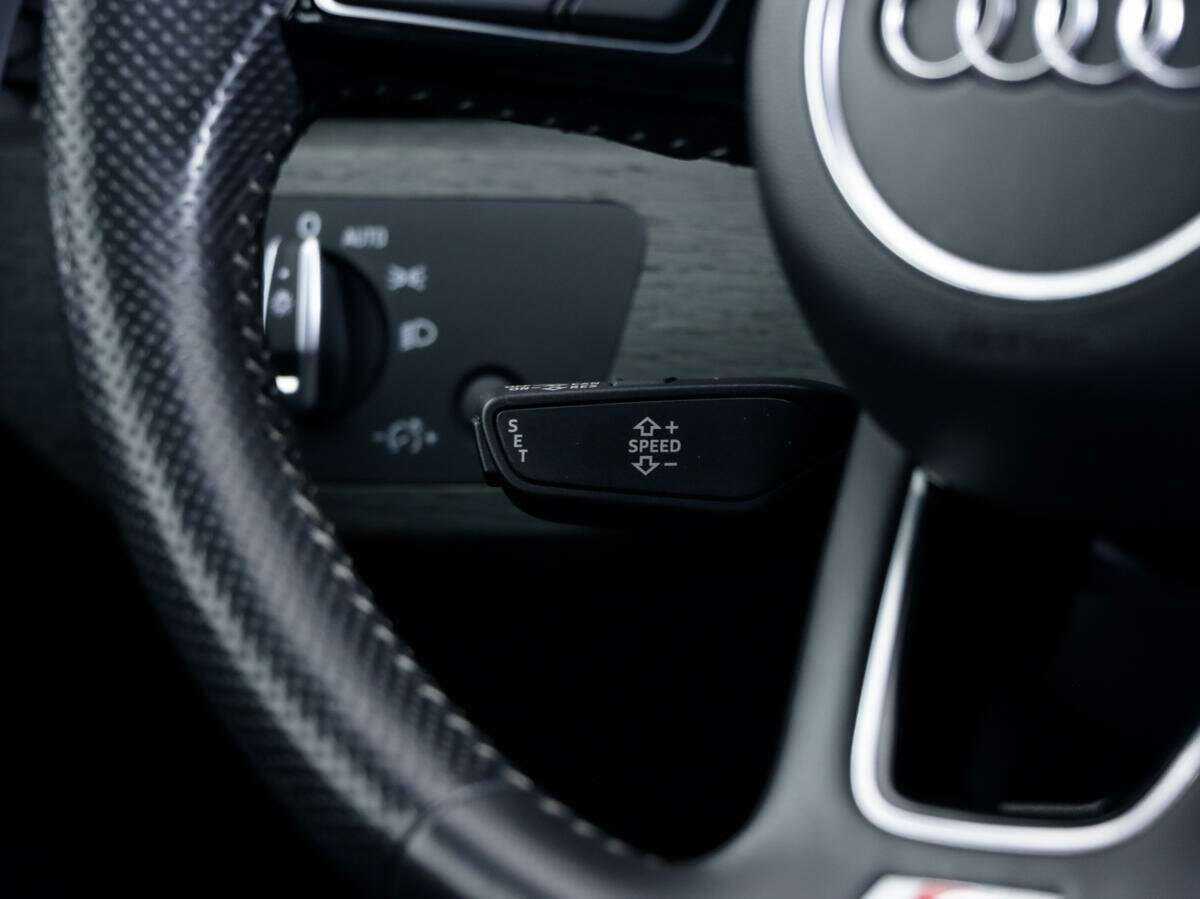 Audi A4 2019 года с пробегом. Фото: #18