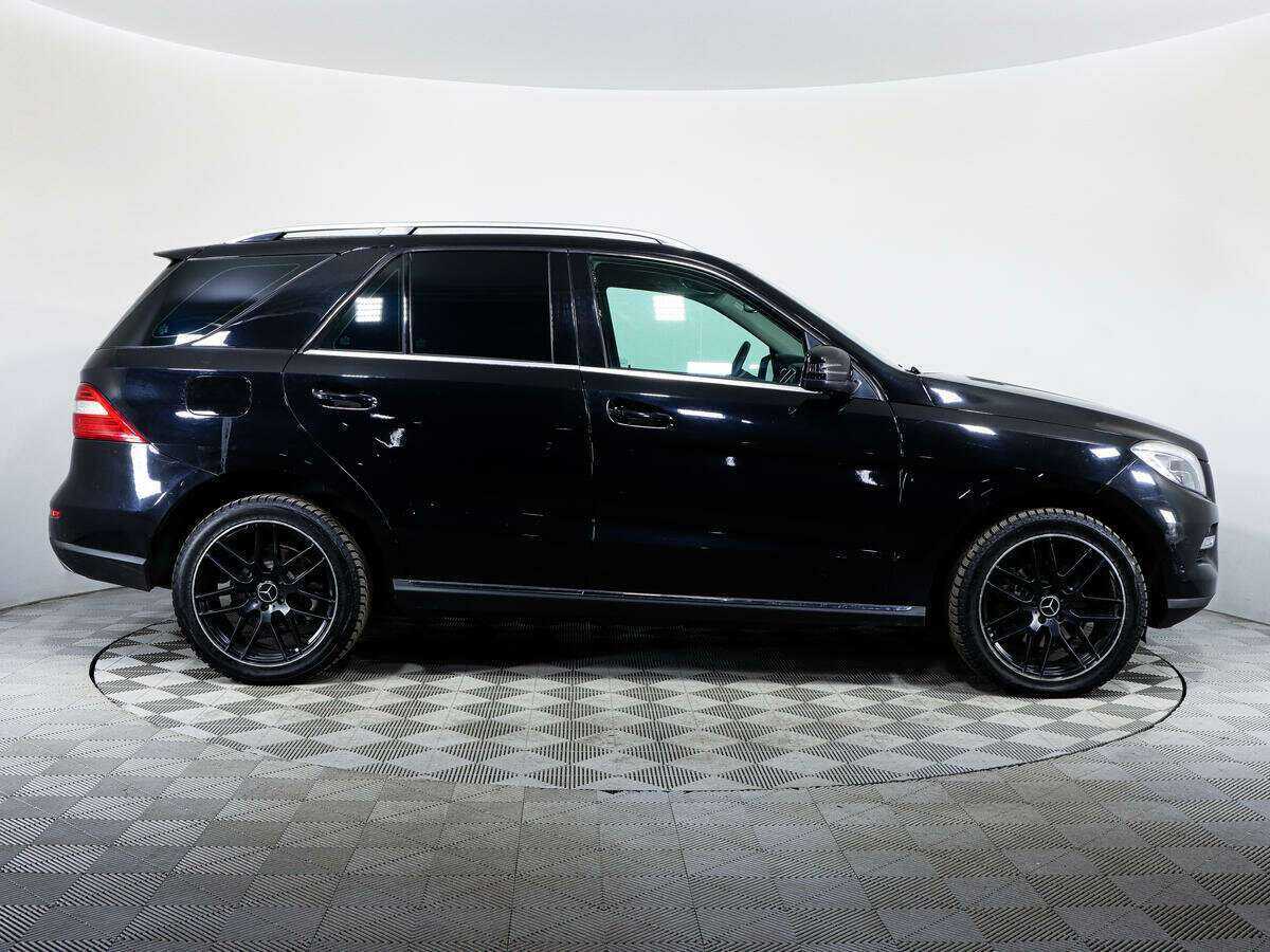 Mercedes-Benz M-Класс 2012 года с пробегом. Фото: #3