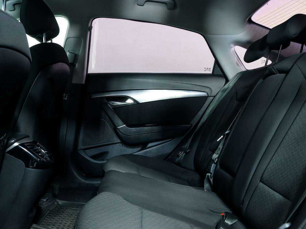 Б/У Хендай ай40 2013 года. Фото: #10