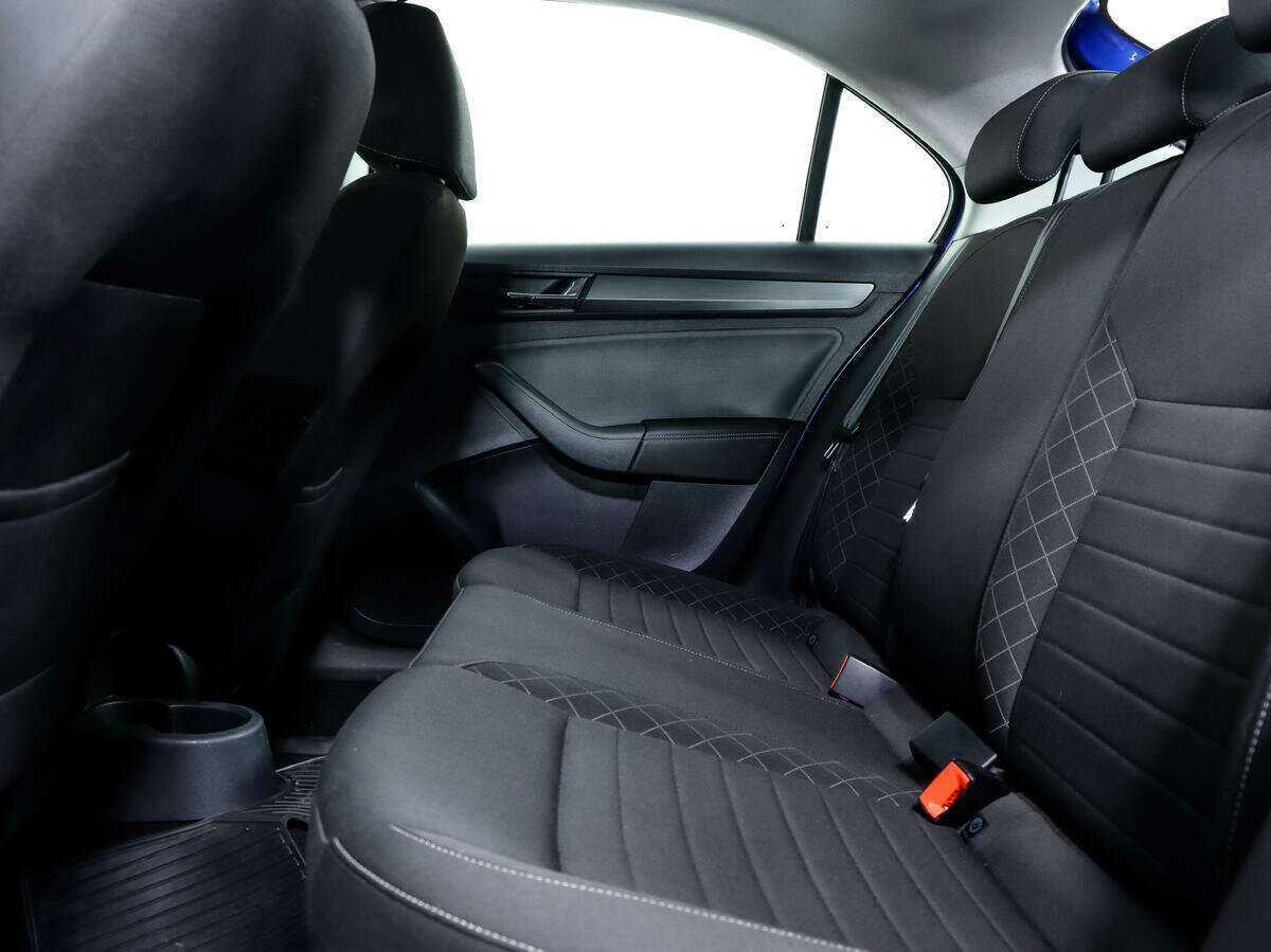 Б/У Шкода Рапид 2017 года. Фото: #10