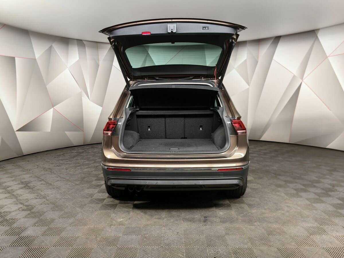 Volkswagen Tiguan 2017 года с пробегом. Фото: #17