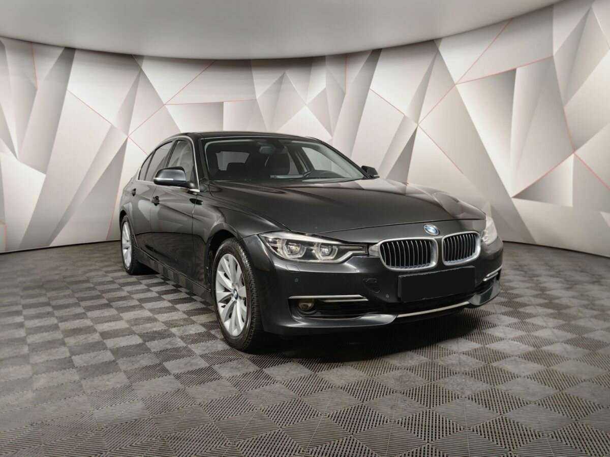 BMW 3 серии 2012 года с пробегом. Фото: #2