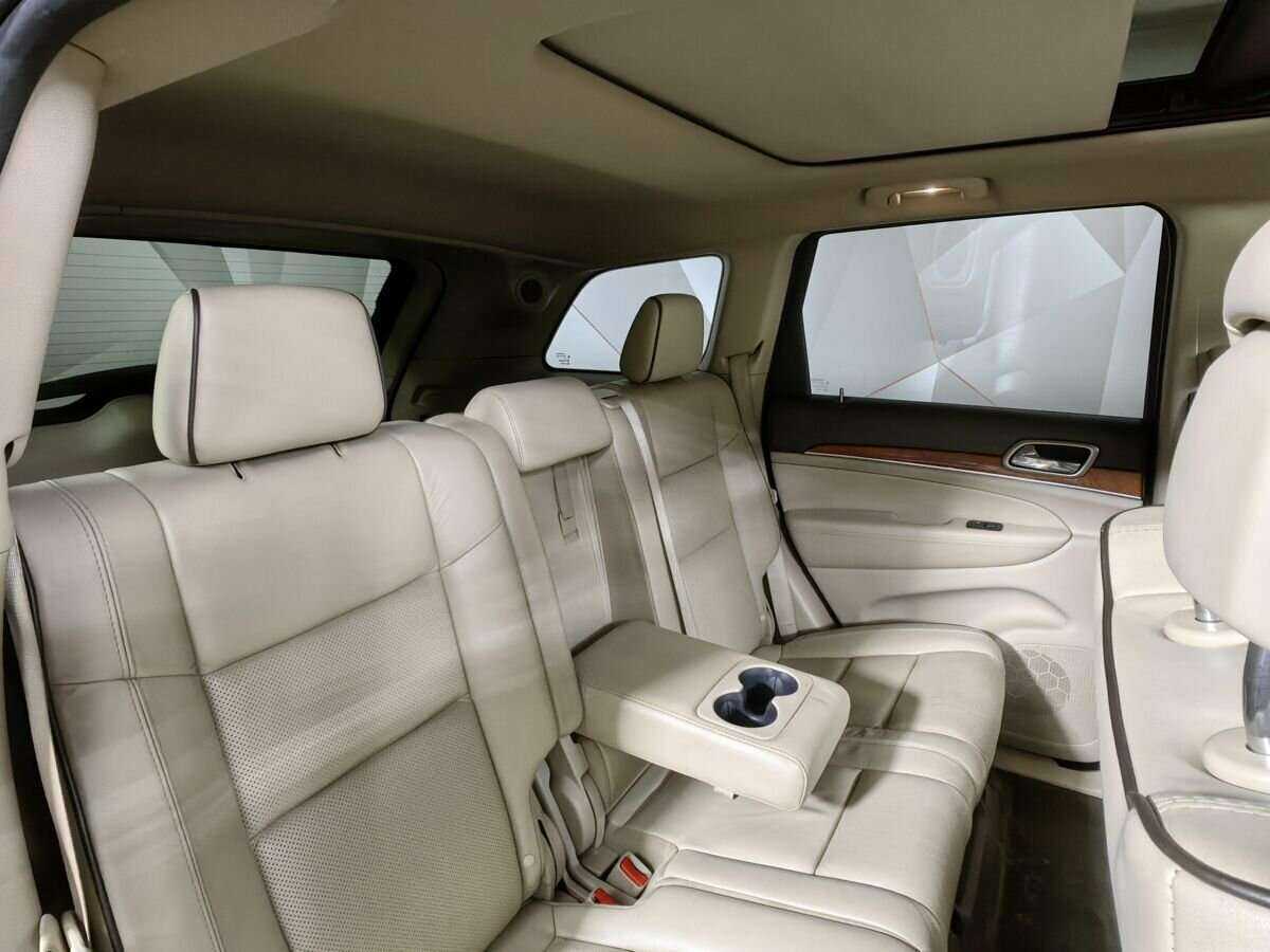 Jeep Grand Cherokee 2012 года с пробегом. Фото: #12