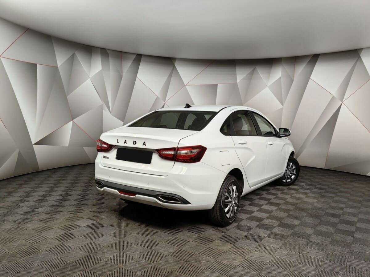 Lada (ВАЗ) Vesta 2023 года с пробегом. Фото: #1