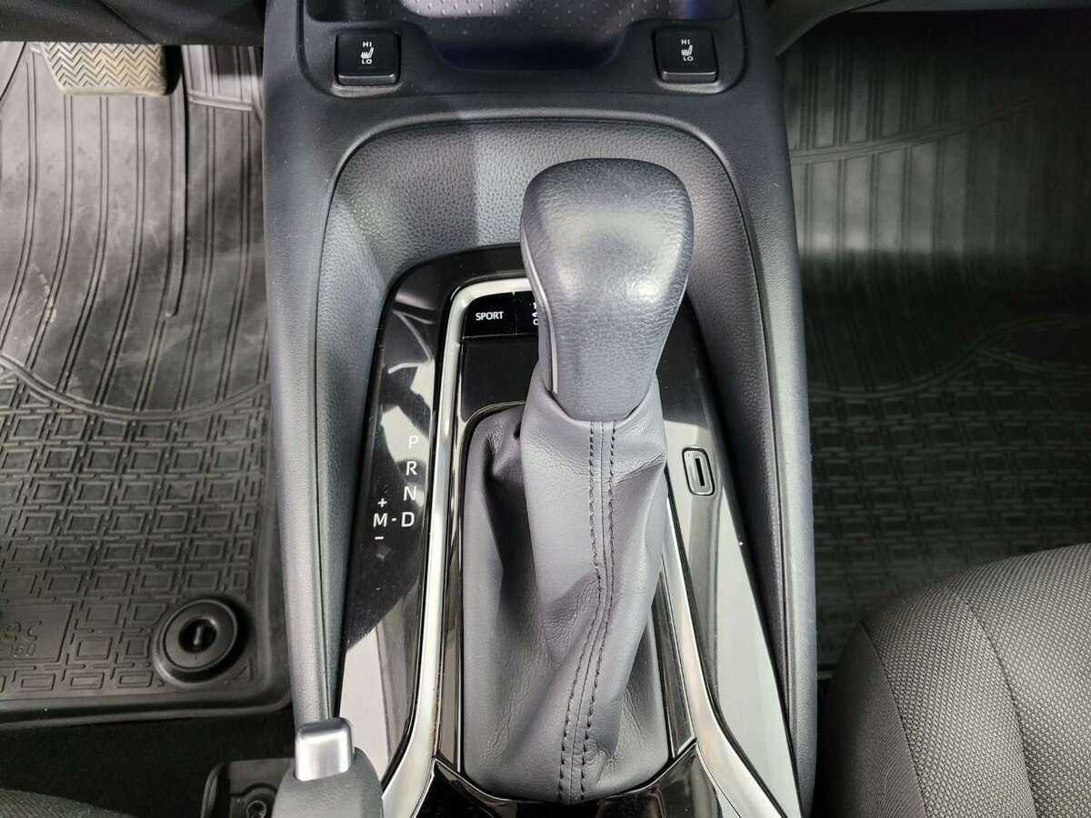 Б/У Тойота Королла 2019 года. Фото: #12