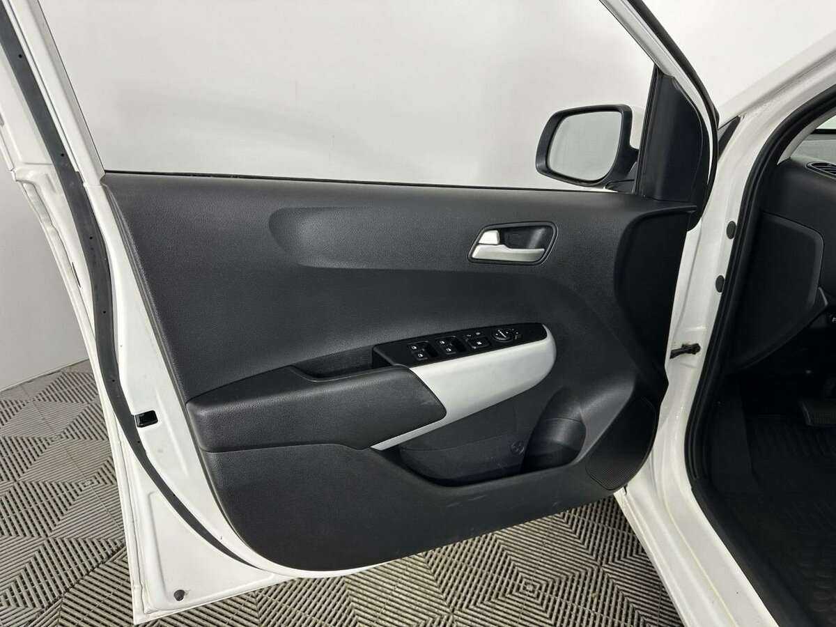 Б/У Киа Пиканто 2018 года. Фото: #6